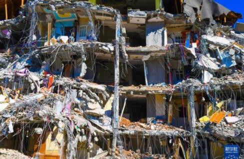 土叙地震巨大伤亡的背后 引发建筑安全质量问题让人深思