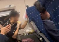 乘客吐槽女子在高铁上吃榴莲 真相让人直呼太意外