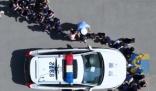 交警实测SUV盲区能藏75个孩子 原因太出乎意料了