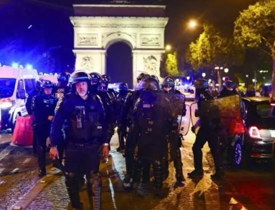 在法国华人讲述“骚乱中的巴黎” 细节揭秘实在是太吓人了