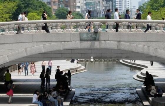 韩国今夏持续高温致23人死亡 到底是什么情况?