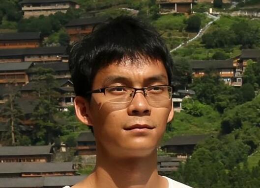 高考15次的唐尚珺开直播 网友提建议 真相曝光简直太惊人了