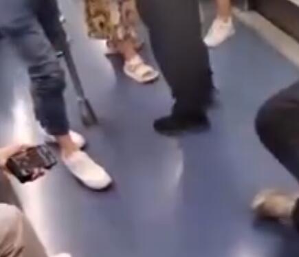 地铁被诬陷偷拍男子首曝光现场视频 真相曝光简直太惊人了