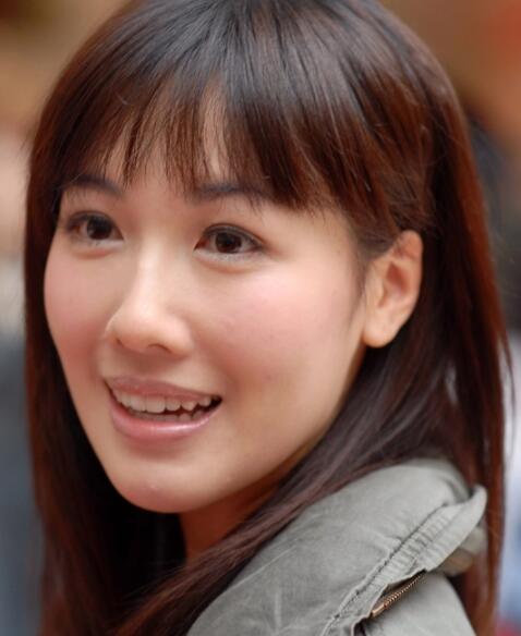 新闻女王张家妍扮演者李施嬅个人资料介绍