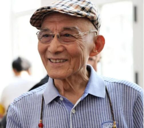 繁花爷叔身世背景是什么