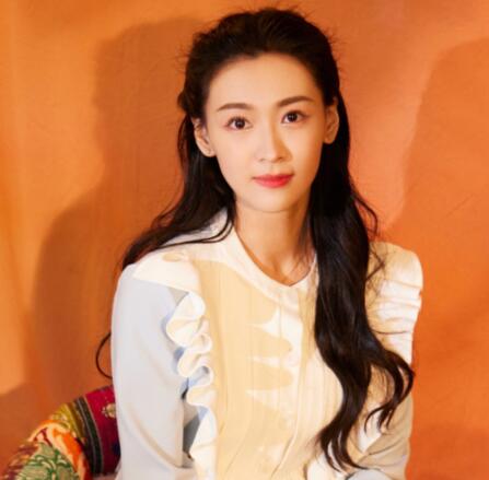 丁笑滢今年多大了 丁笑滢个人简历