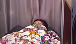 女生在公司午休一觉睡到五点半 画面曝光简直太懵了
