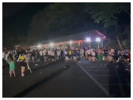 贵州一漂流景区大量游客滞留至半夜 原因竟是这样太崩溃了