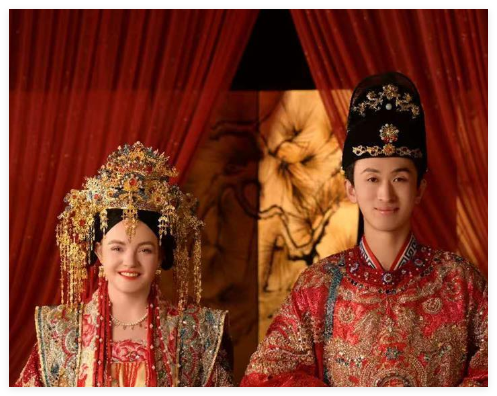 小伙送外卖结识美籍幼师5个月闪婚 内幕曝光简直太意外了