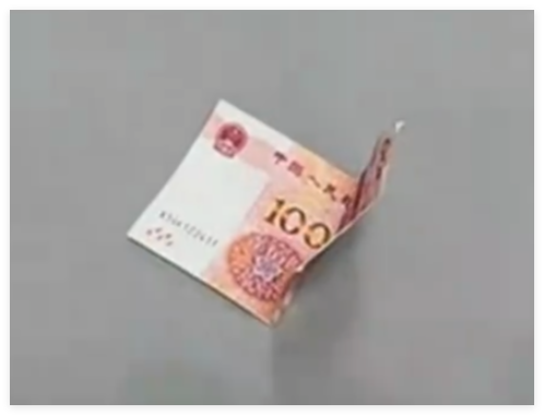 工人掉百元现金 老板跑遍工地找人 始料未及真相简直太意外了