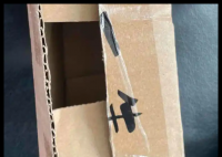 女子带快递纸盒买黄金 店员立即报警 内幕曝光简直太意外了